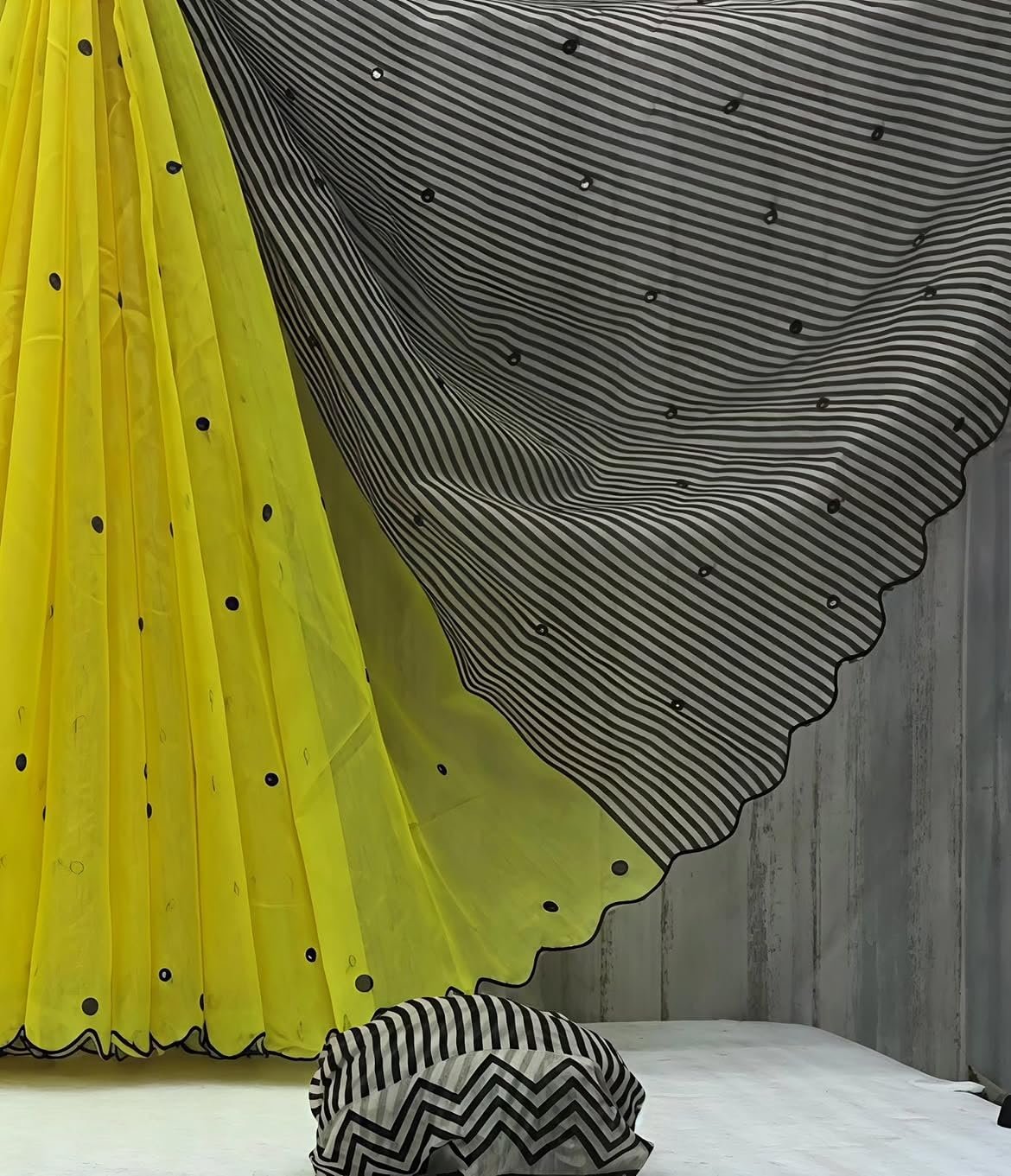 Women's Yellow Cotton Linen Saree with Mirror Work Border | Saree with unstiched Blouse Piece (Yellow) - Image 4