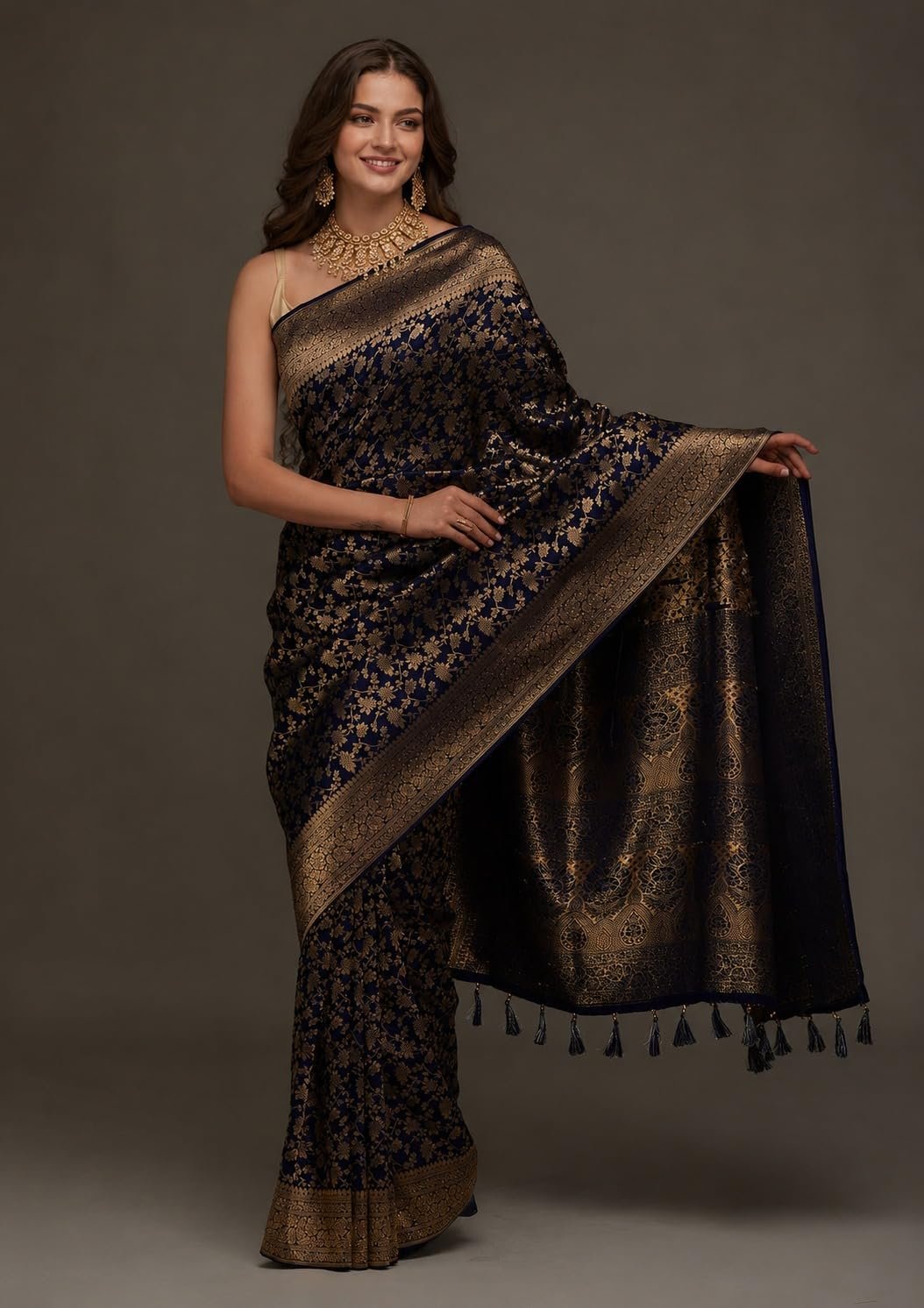 Womens Trendy Banarasi Kanjivaram Silk Saree with Blouse Material - Image 4