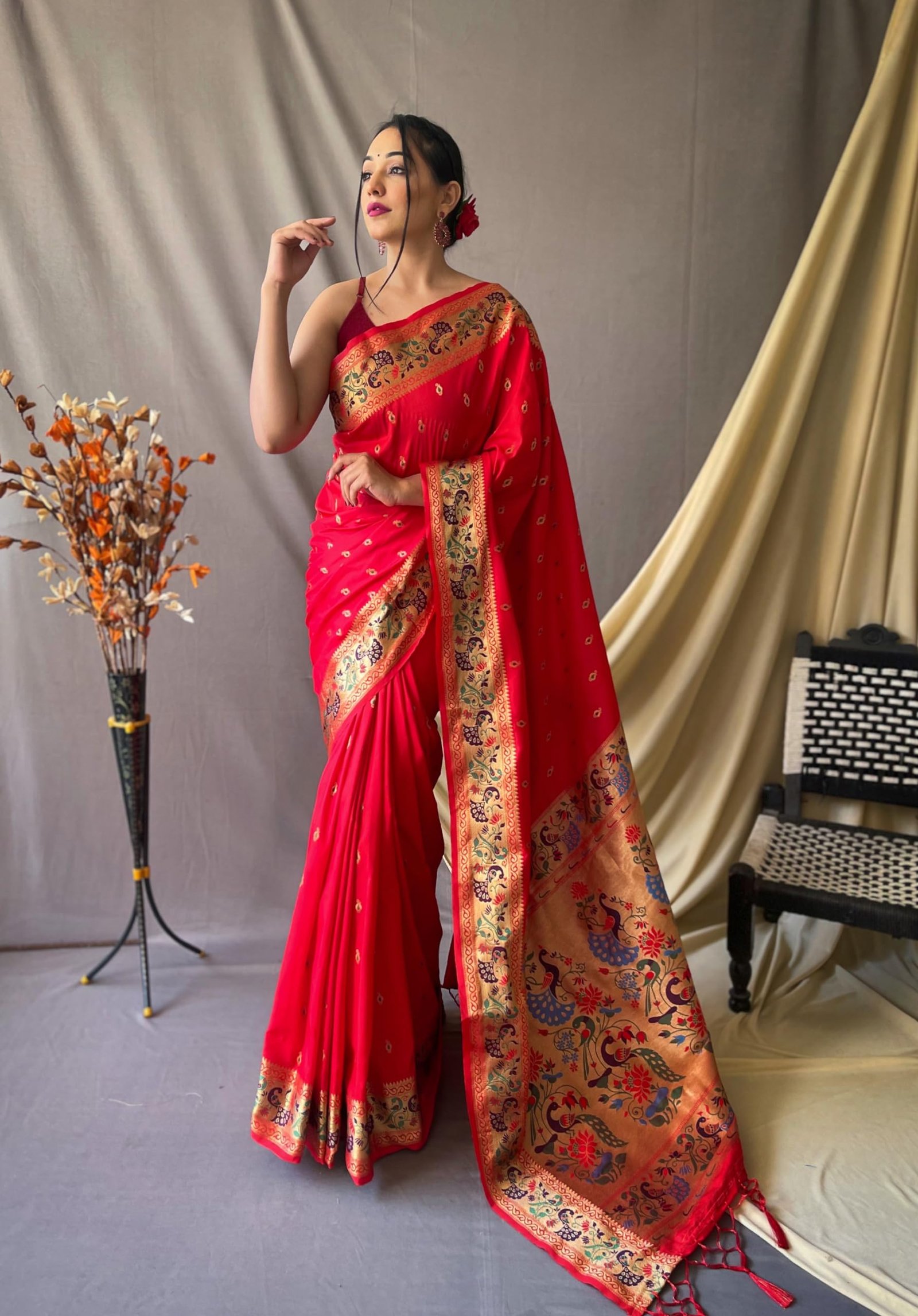Women's Paithani Soft Lichi Silk Kanjivaram Sarees With Blouse Piece (Red) - Image 2