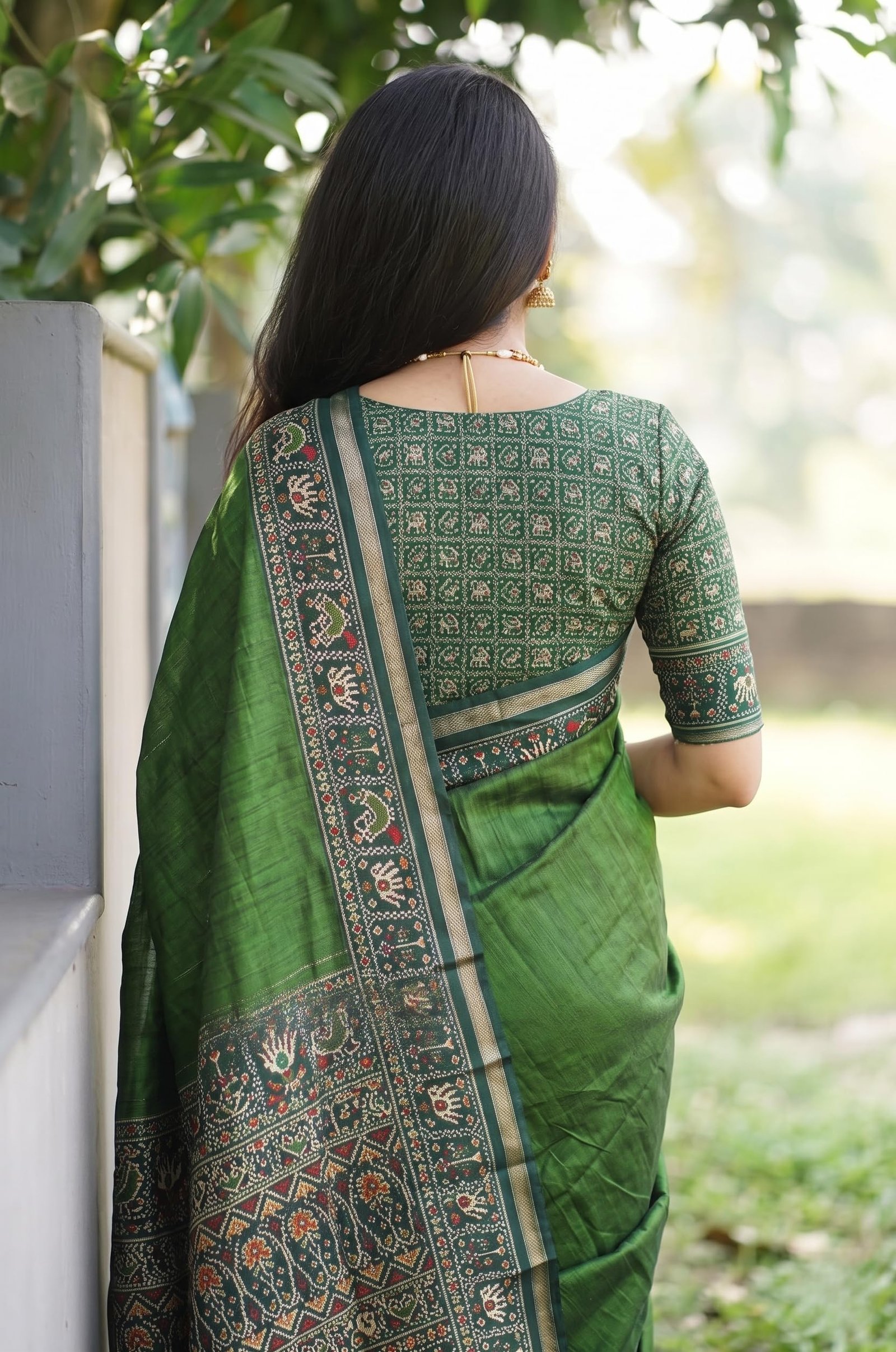 Woven Kanjivaram Printed Malmal Cotton Jari Border Saree (Available in 12 colours/designs) (Light Green) - Image 3