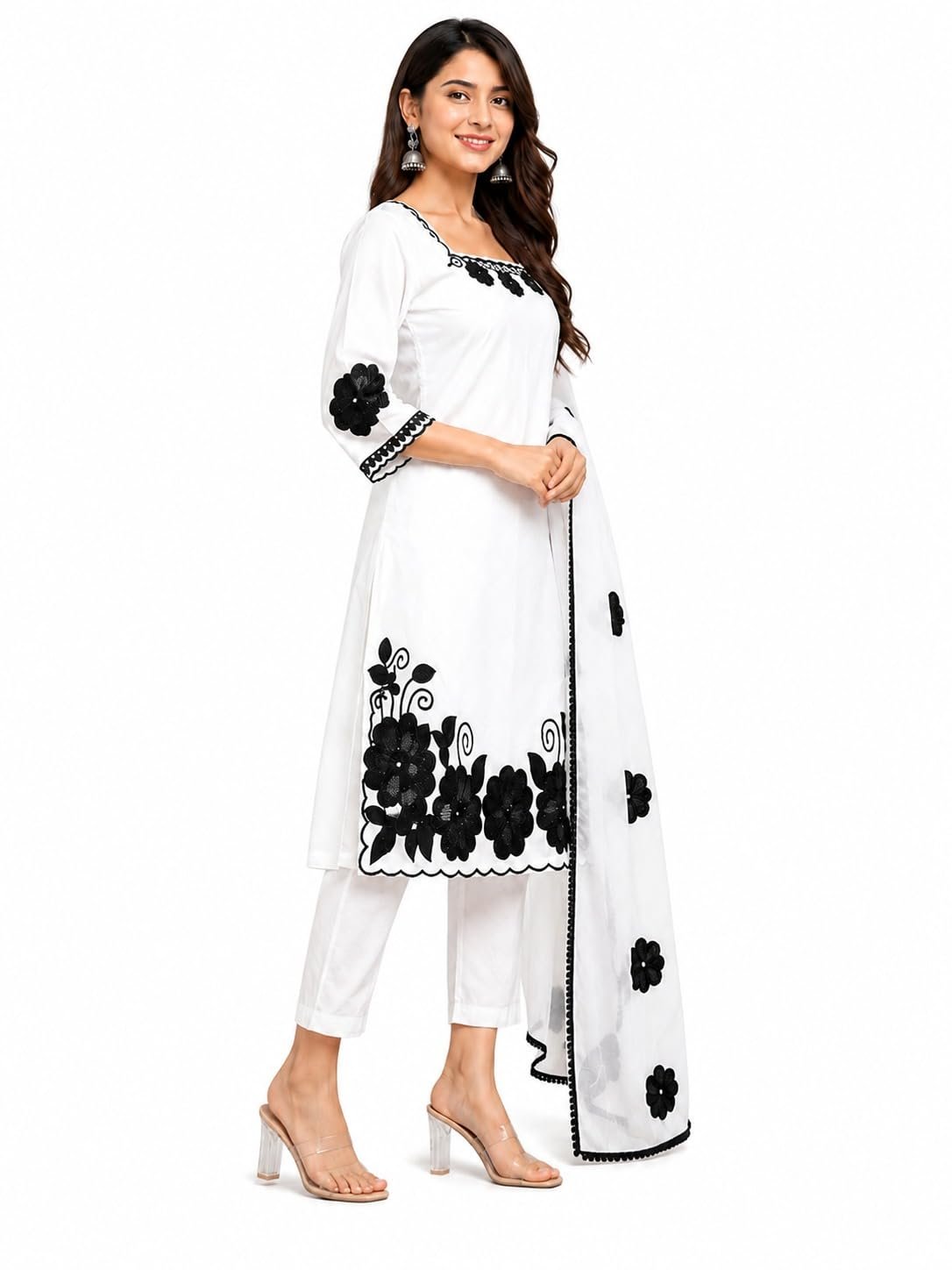 Women's White Kurta Set with Black Floral Applique Work - Image 2